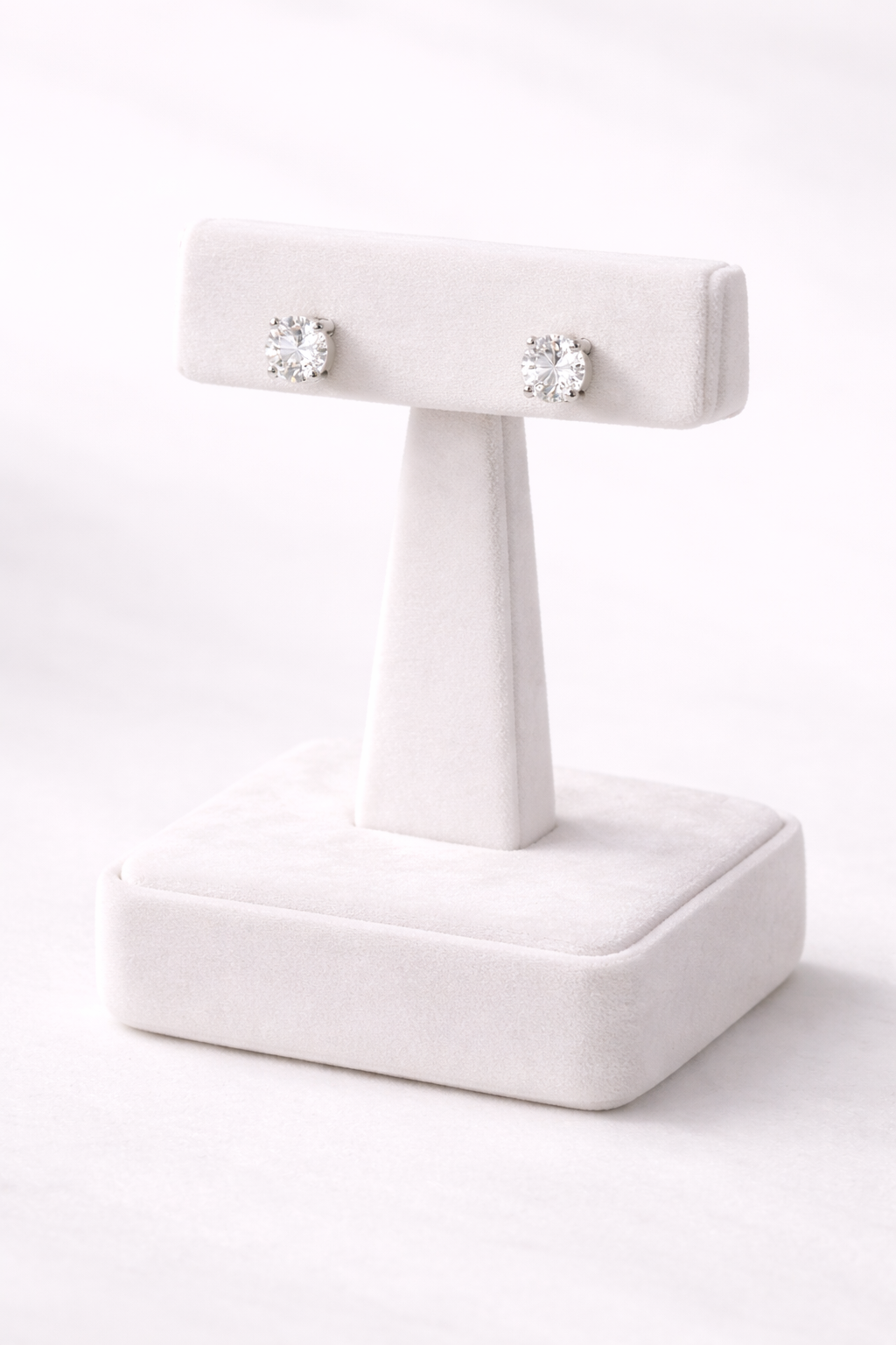 One Dot Rhinestone Earring
